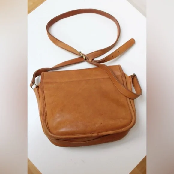 Vintage Coach Cafe flap cross body bag - Picture 12 of 16